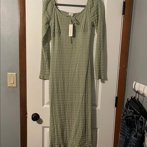 No Comment- Sage Long Sleeve Dress